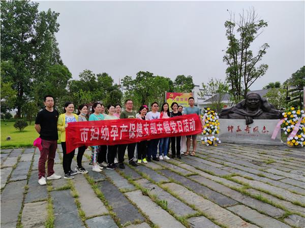 2e815aee2335471d99651d4c3e7dba49.jpg 2e815aee2335471d99651d4c3e7dba49.jpg