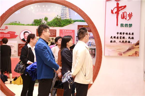 511f3762e148419ab662070363539bc5.jpg 511f3762e148419ab662070363539bc5.jpg