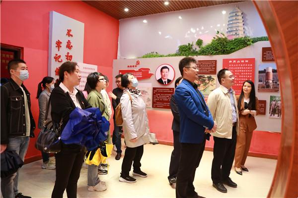 e012498065b74129bccde23789ec189a.jpg e012498065b74129bccde23789ec189a.jpg