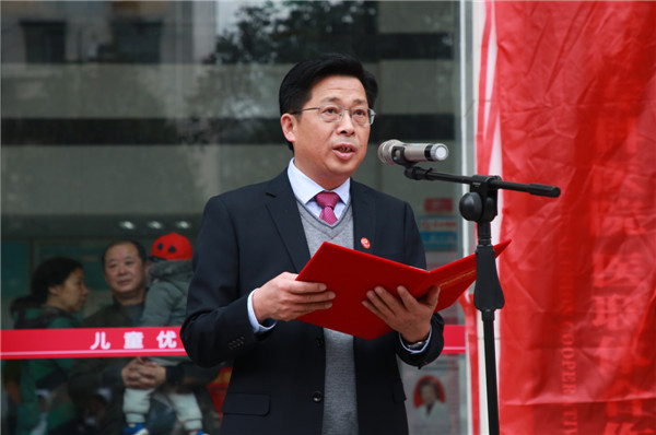 甯稿痙甯?jìng)鏅氭姤璁拌€呮潕榫欐媿鎽?(6).jpg 甯稿痙甯?jìng)鏅氭姤璁拌€呮潕榫欐媿鎽?(6).jpg