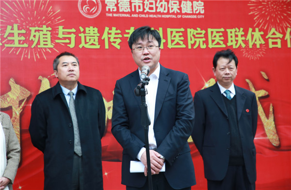 甯稿痙甯?jìng)鏅氭姤璁拌€呮潕榫欐媿鎽?(1)_鍓湰.jpg 甯稿痙甯?jìng)鏅氭姤璁拌€呮潕榫欐媿鎽?(1)_鍓湰.jpg