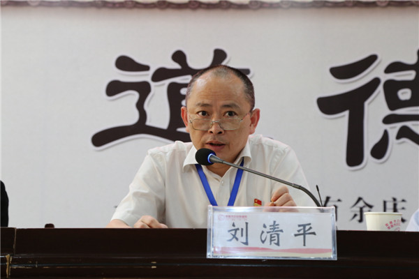 IMG_2135.jpg IMG_2135.jpg